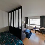 Appartement Lumineux Proche De La Ligne 14