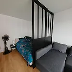 Appartement Lumineux Proche De La Ligne 14
